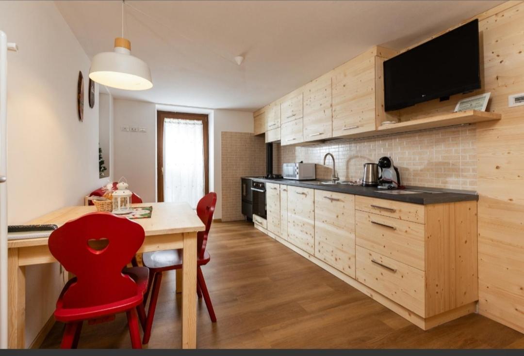 La Marmote Albergo Diffuso Di Paluzza Clome Экстерьер фото